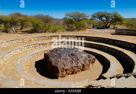 Felsen in der Mitte des kreisförmigen Schritte, Namibia Stockfoto