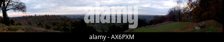 Reigate Hill Punkt Panorama Blick Herbst bestehend aus 16 Bilder nahtlos zusammengefügt in Photoshop Stockfoto