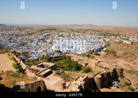 Blaue Stadt gesehen von Meherangarh Fort, Jodhpur, Rajasthan, Indien Stockfoto