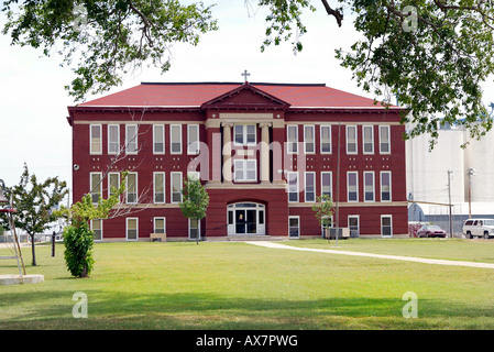 Alte Ziegel katholische Schule in Tipton Kansas jetzt im Einsatz als Privatschule nicht freigegeben Stockfoto