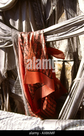 Bhutan Thimpu Gebetsfahnen auf Changankha Lhakhang stupa Stockfoto