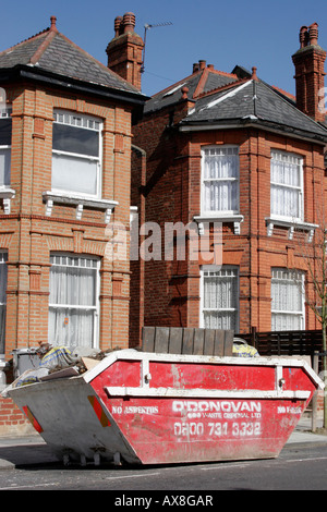 Vor einem Haus in Willesden Green, North West London überspringen Stockfoto