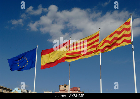 Flaggen der Europäischen Union, Spanien, Katalonien und Tarragona Stockfoto