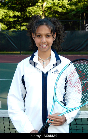 weibliche High-School-Tennis-Spieler Stockfoto