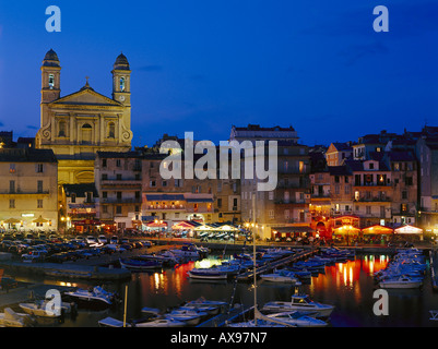 Eglise Saint-Jean-Baptiste über dem Hafen von Bastia, Korsika, Frankreich Stockfoto