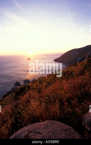 Sonnenuntergang am Kap Finisterre, Provinz La Coruna, Galicien, Spanien, Europa Stockfoto