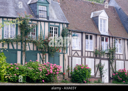 Fachwerkbauten in Gerberoy Village, Frankreich Stockfoto