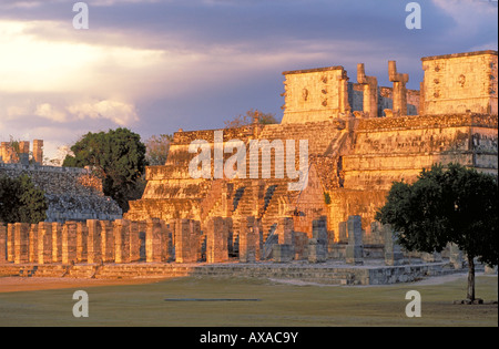 Elk156 1725 Mexiko Yucatan Chichen Itza Tempel der Krieger Maya-Post Classic Totlec Periode 900 1200 Stockfoto