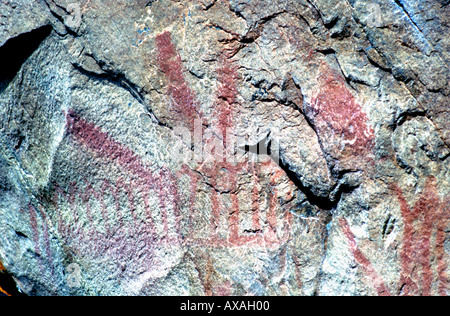 Objibwa indischen Zeichnungen auf Granit Felsen am Ufer im Bon echo Lake Mazinaw Ontario Kanada Stockfoto