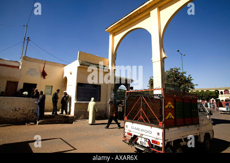 Agadir Markteintritt blauer Himmel Haupttor Stockfoto