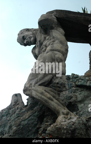 Statue der Riese und die Clam Monterosso al Mare Italia Stockfoto