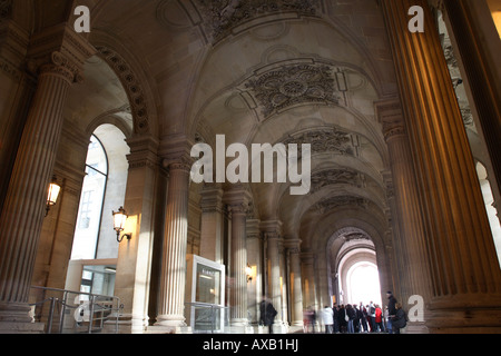 Decke der Einfahrt des Kunstmuseum Louvre, Paris, Frankreich Stockfoto