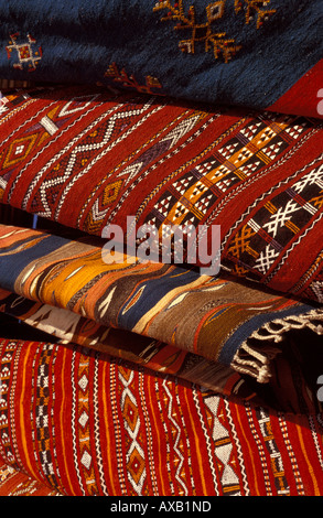 Teppiche in den Souk, Marrakesch, Marokko, Afrika Stockfoto