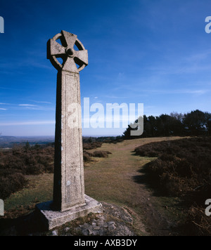 Ein Granit Keltisches Kreuz auf der Oberseite Gibbet Hill. Stockfoto