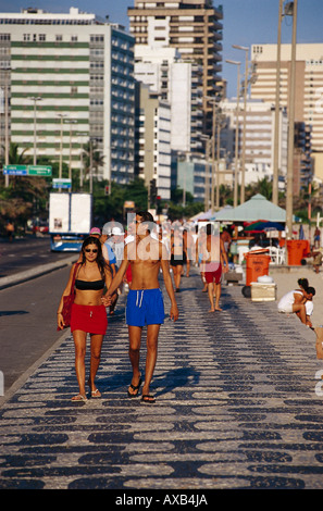 Promenade am Strand von Ipanema, Rio De Janeiro Brasilien Stockfoto