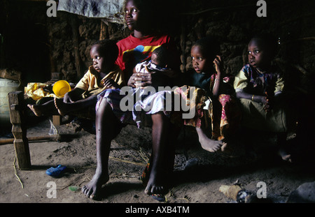 armen afrikanischen Familie in Malindi Bereich, Kenia, Ostafrika Stockfoto