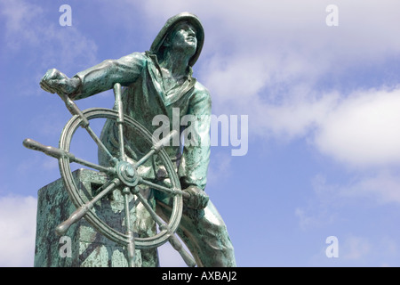 Mann am Steuer, Fishermans Memorial Kenotaph Stockfoto