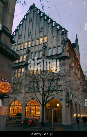 Schweiz Zürich private banking Bahnhofstrasse Bank Leu Dämmerung Stockfoto