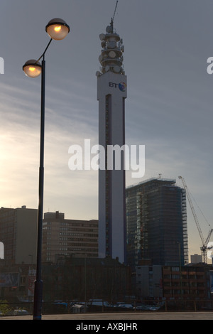 Die British Telecom Tower (früher bekannt als der Post Office Tower und davor der GPO-Turm) ist ein Wahrzeichen in Birmingham Stockfoto