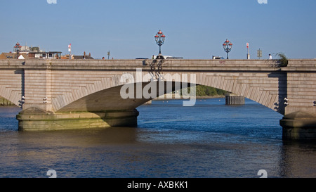 Putney Bridge London England UK Blick nach Osten Stockfoto