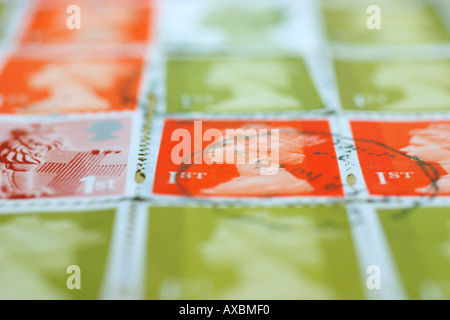 Niedrigen Winkel Ansicht eines Satzes verwendet 1. Klasse Briefmarken Stockfoto