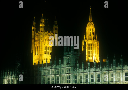 Häuser des Parlaments; Nacht; London; England; Vereinigtes Königreich; Westminster; London; England; Vereinigtes Königreich; Stockfoto