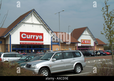 Ipswich Currys und PC Welt aus der Mitte Stadtzentrum speichert auf Fachmarktzentrum mit reichlich einfach kostenlose Parkplätze für Kunden Stockfoto