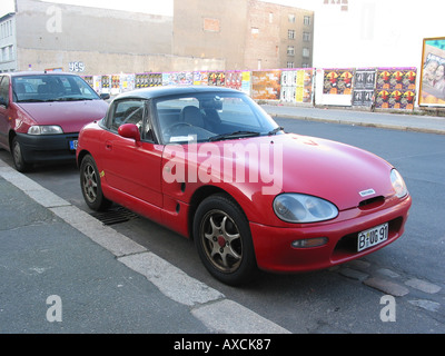 Suzuki Cappuccino geparkt Straßenrand in Berlin Deutschland Stockfoto