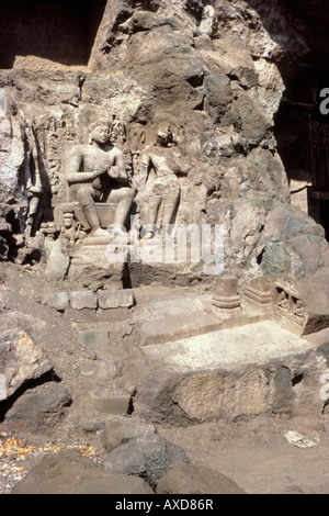 Aurangabad (Indien) Höhle 4A-5. Jahrhundert n. Chr.-Buddha-Statue. Stockfoto