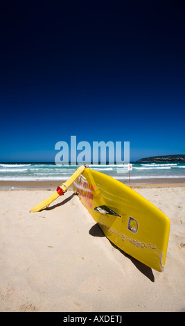 Rettungsgeräte am Strand Stockfoto