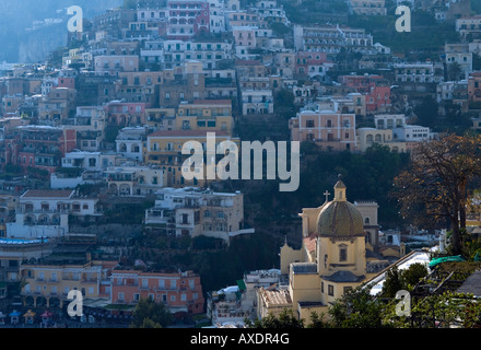 Italien-Kampanien-Positano panoramischen Anblick der Stadt Stockfoto