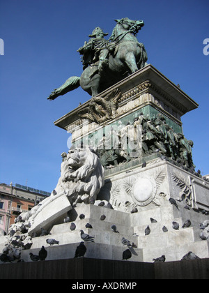 Vittorio Emanuele II-Denkmal in Piazza Duomo Milano Lombardia Italia - Europa Nord-Italien Stockfoto