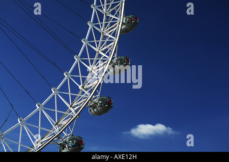 Rote Nase Tag Millennium Eye London UK Stockfoto