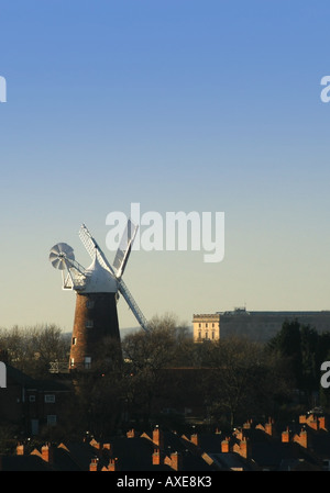 Blick auf Green Mill, Sneinton, Nottingham, Nottingham Schloß im Hintergrund Stockfoto