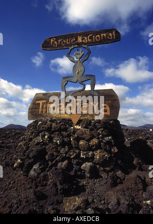 dh TIMANFAYA LANZAROTE Eingang Schild zum Nationalpark Schild el diablo spanien Stockfoto