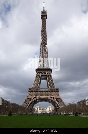 Paris, Tour Eiffel, Eiffelturm, Blick Über Das Marsfeld Nach Nordwesten Stockfoto