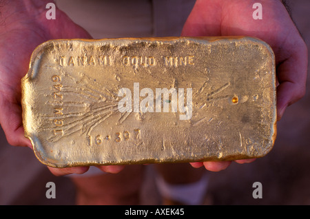 16,5 kg gold bar, Tanami Goldmine Australien Stockfoto