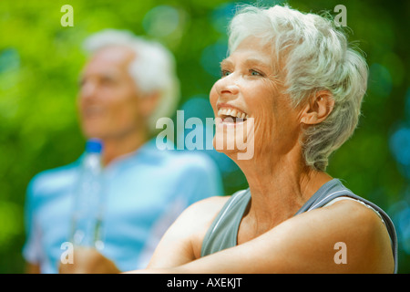 Älteres paar Einnahme eine Pause, lachende Frau, portrait Stockfoto