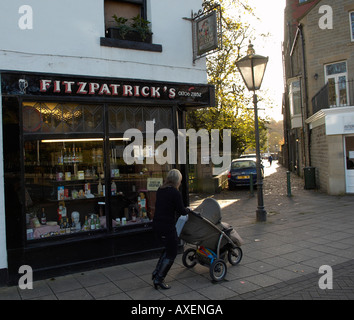 Außenseite des Fitzpatrick Mäßigkeit Bar, Rawtenstall, Lancashire Stockfoto