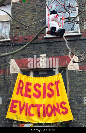 Protest gegen drohenden Räumung am St.-Agnes-Platz hocken in Kennington South London. Stockfoto