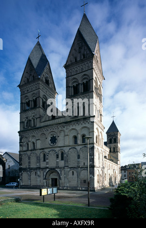 Andernach, Pfarrkirche Maria Himmelfahrt (Dom), Blick von Südwesten Stockfoto