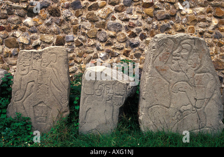 Danzantes (Tänzer) Schnitzereien an den Zapoteken-Ruinen von Monte Alban, Oaxaca, Mexiko. Monte Alban ist ein UNESCO-Weltkulturerbe Stockfoto