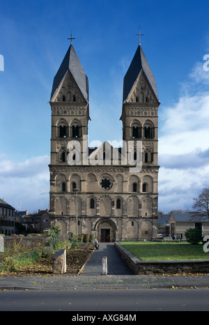 Andernach, Pfarrkirche Maria Himmelfahrt (Dom), Blick von Westen Stockfoto