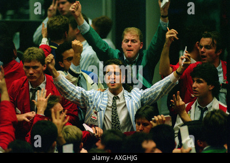 London-Stadt-Händler an der Börse Liffe vor dem elektronischen Handel Stockfoto