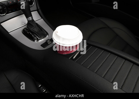 2008 Mercedes-Benz CLK-Klasse CLK63 AMG in schwarz - Becherhalter mit Prop Stockfoto