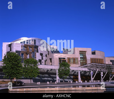 Schottisches Parlament in Holyrood, Edinburgh gelegen. Entworfen von dem katalanischen Architekten Enric Miralles Stockfoto