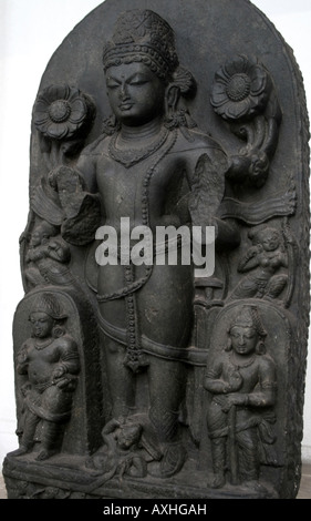 Statue des alten Hindu Sonnengott Surya, 9. Jahrhundert n. Chr. von Bihar, Kolkata Museum Stockfoto