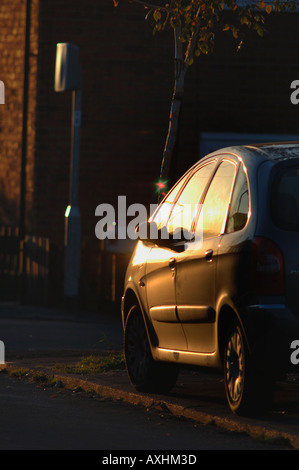 Geparkten Citron Motor Fahrzeug Stockfoto