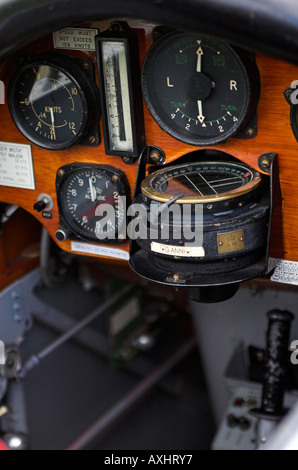 Im offenen Cockpit eines Tiger Moth Flugzeug Stockfoto