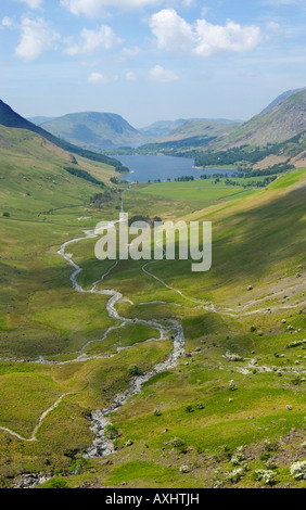 Buttermere-See nach unten Warnscale unten Cumbria England Stockfoto